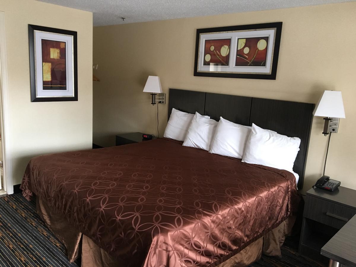 Whitney Inn & Suites Hamden Exterior foto